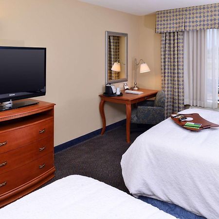 Hampton Inn Эванстон Экстерьер фото