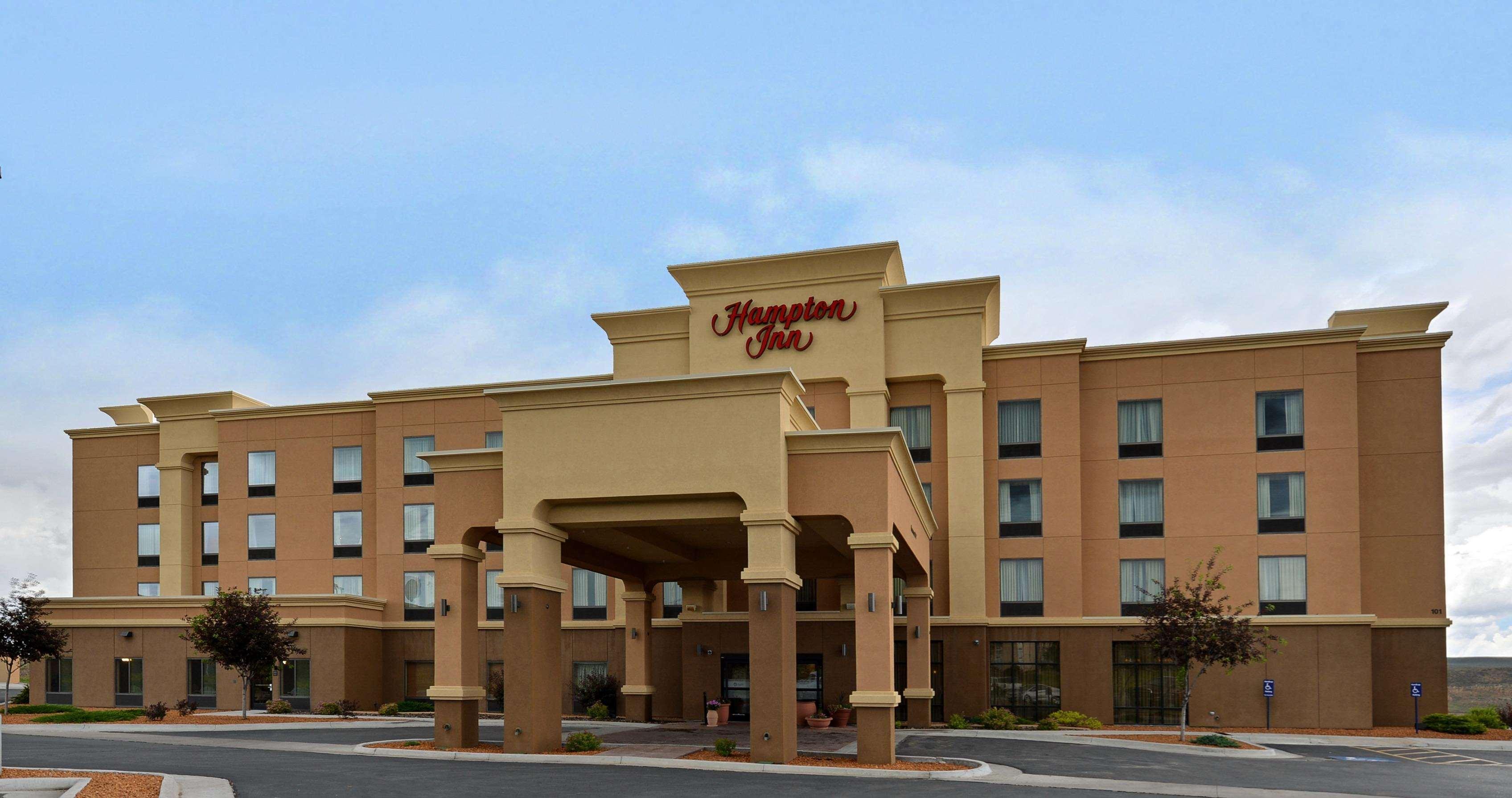 Hampton Inn Эванстон Экстерьер фото