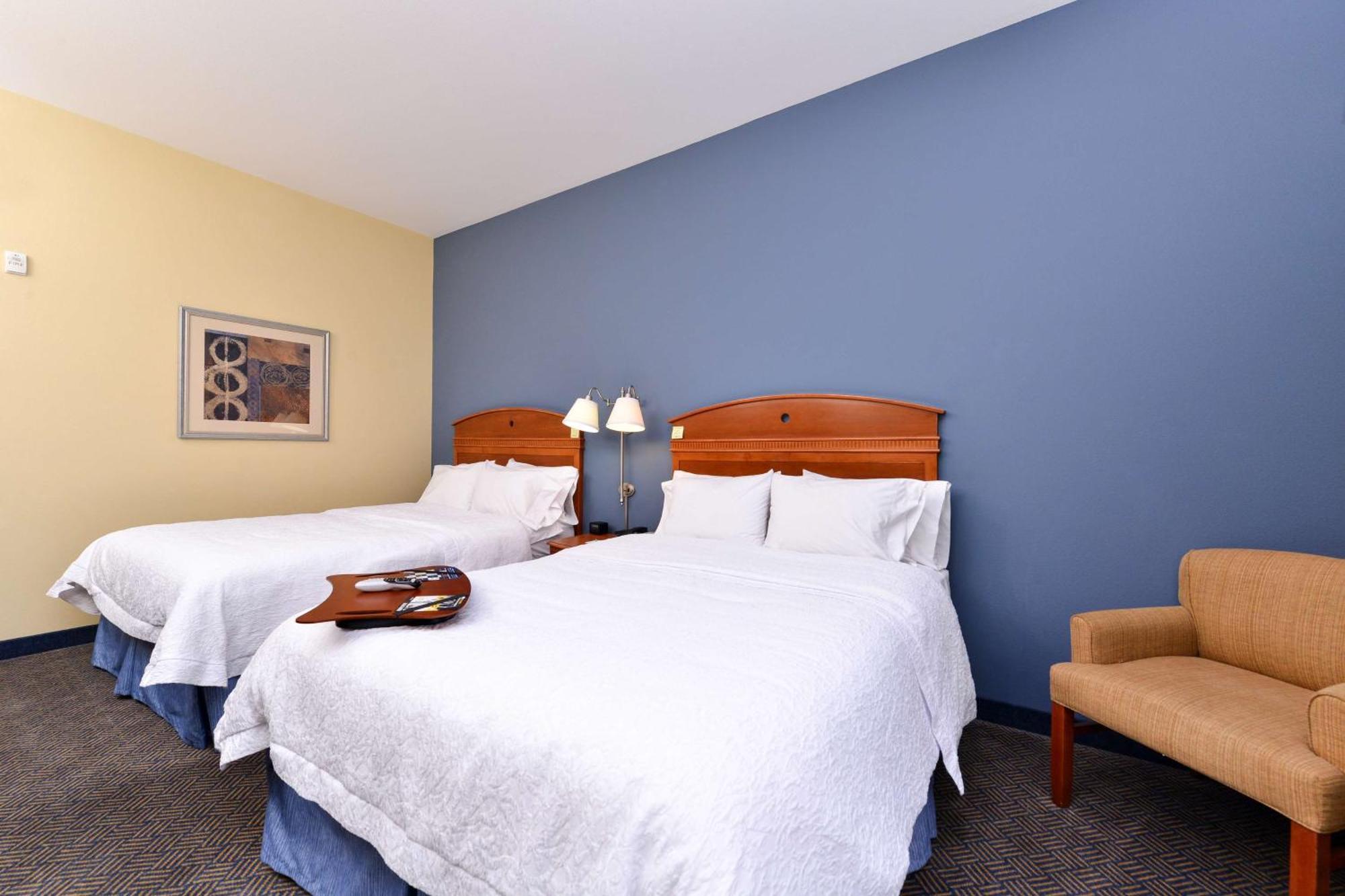 Hampton Inn Эванстон Экстерьер фото