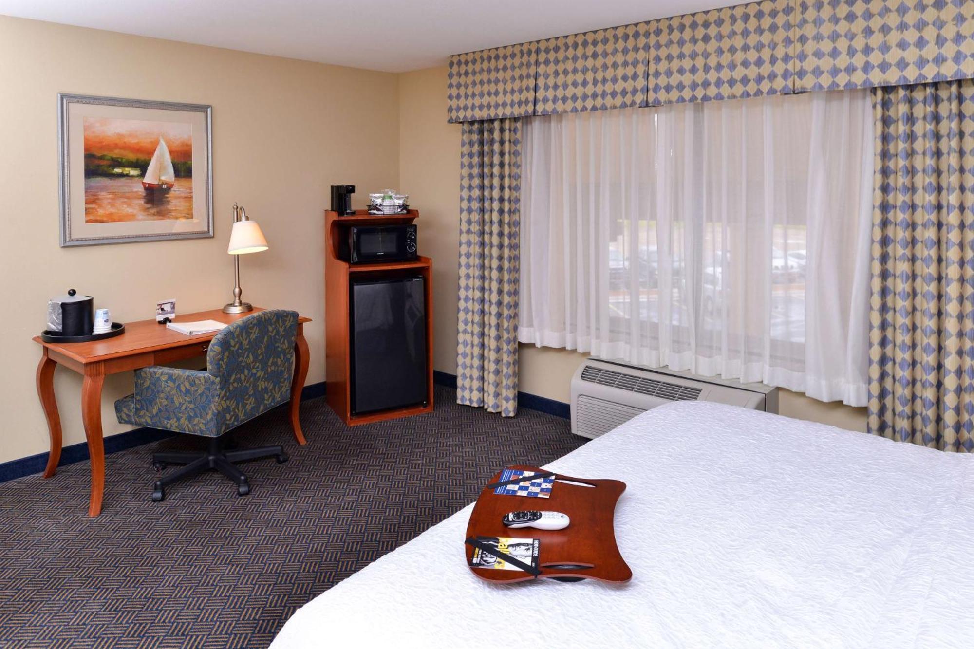 Hampton Inn Эванстон Экстерьер фото