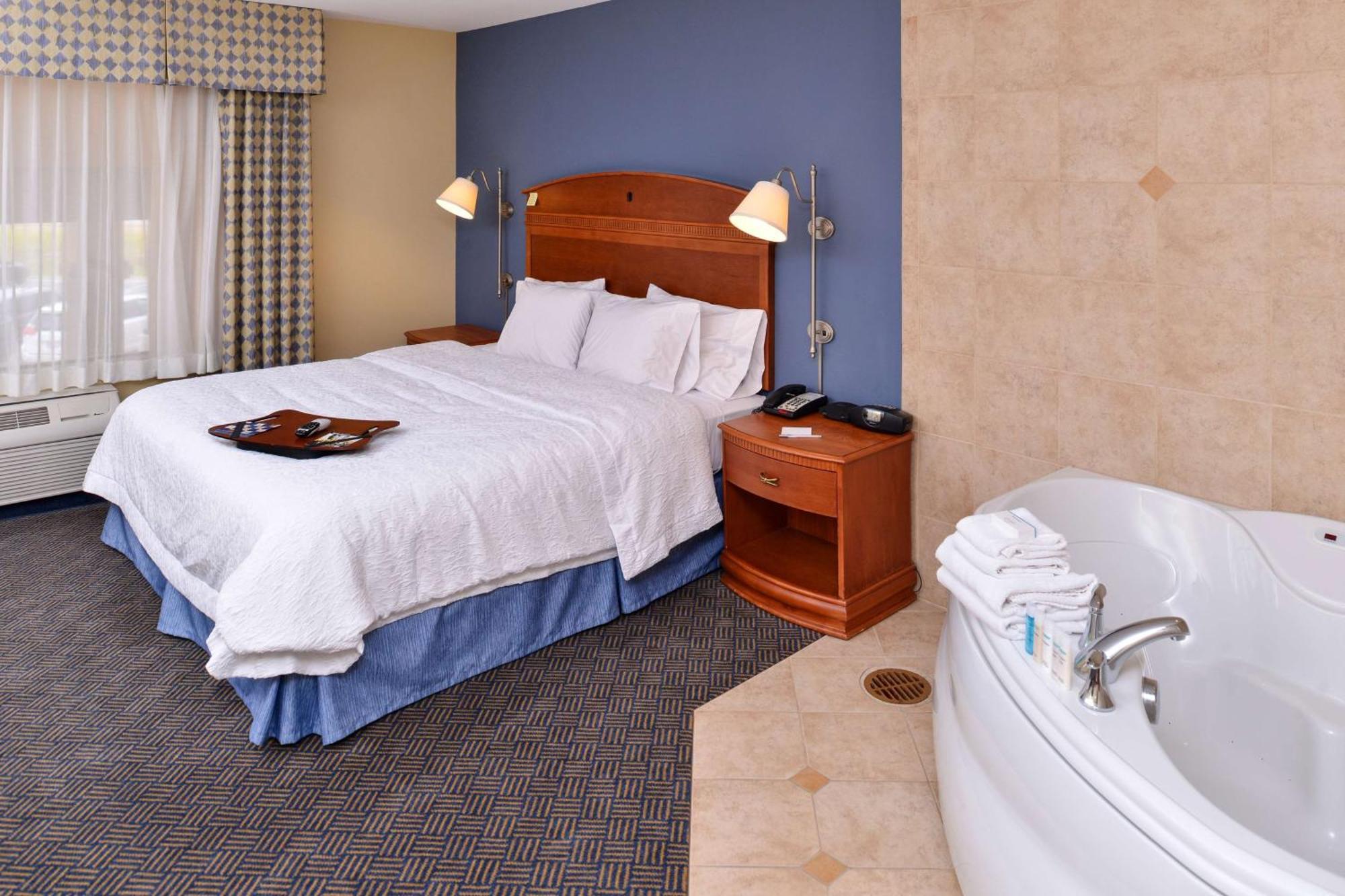 Hampton Inn Эванстон Экстерьер фото