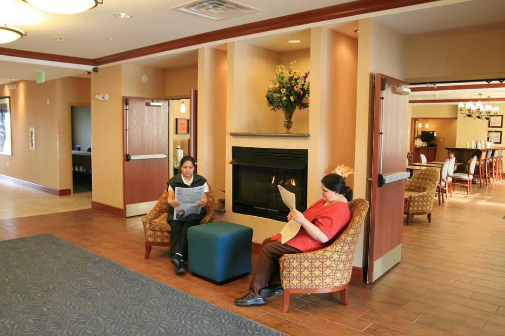 Hampton Inn Эванстон Интерьер фото