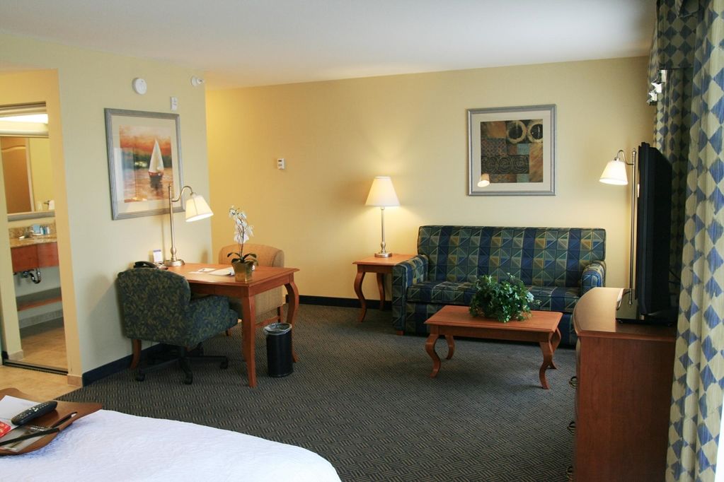 Hampton Inn Эванстон Номер фото