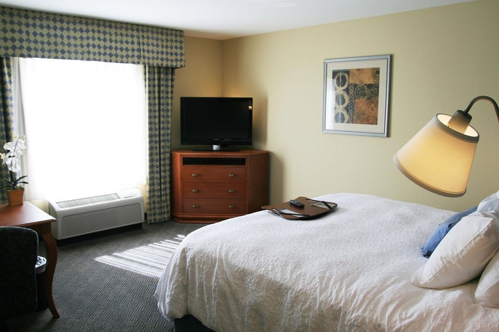 Hampton Inn Эванстон Номер фото