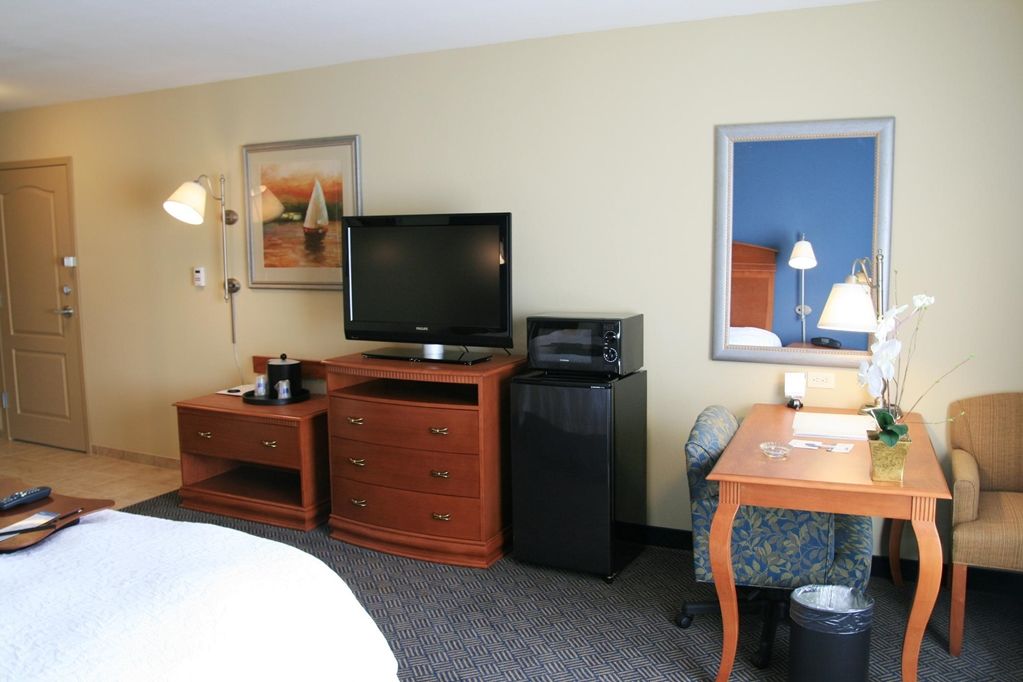 Hampton Inn Эванстон Номер фото