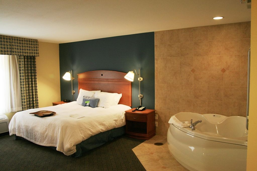 Hampton Inn Эванстон Номер фото